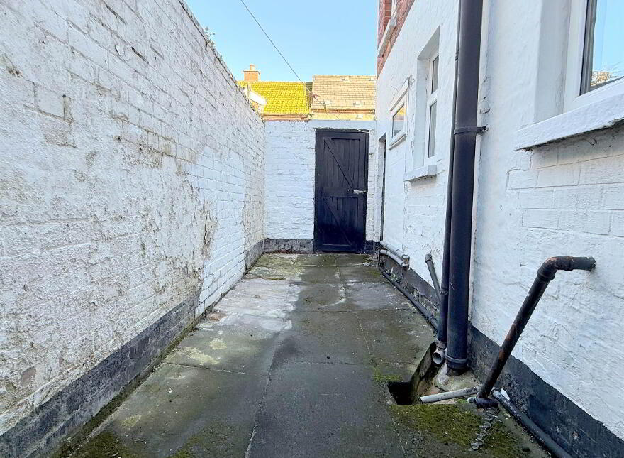 194 Ravenhill Avenue, Belfast, BT6 8LL