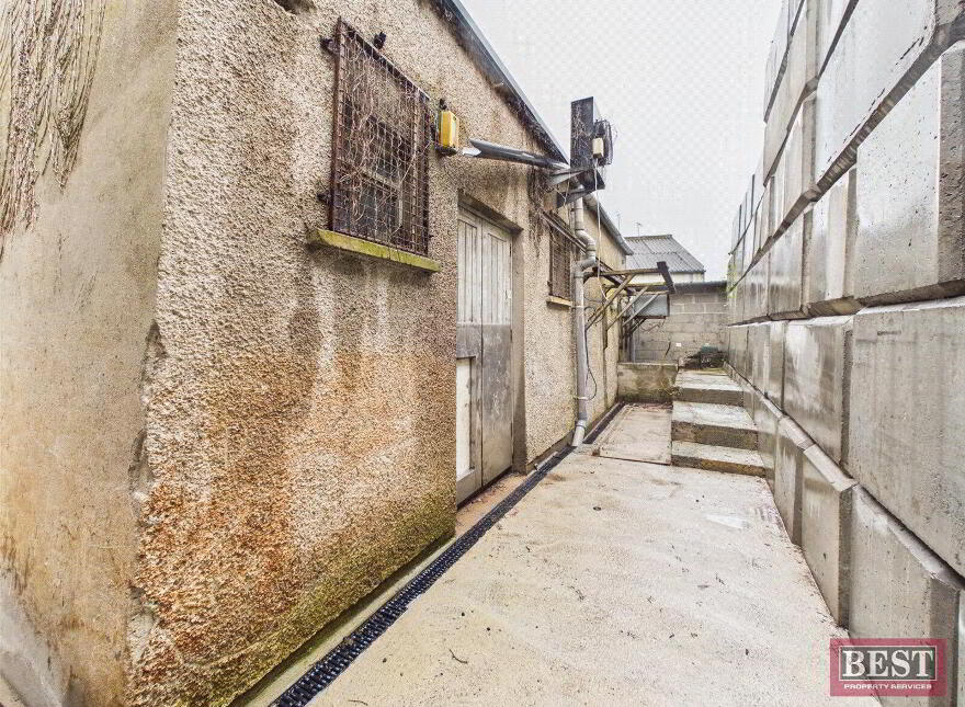 Rooney Road, Kilkeel, Newry, BT34 4AG