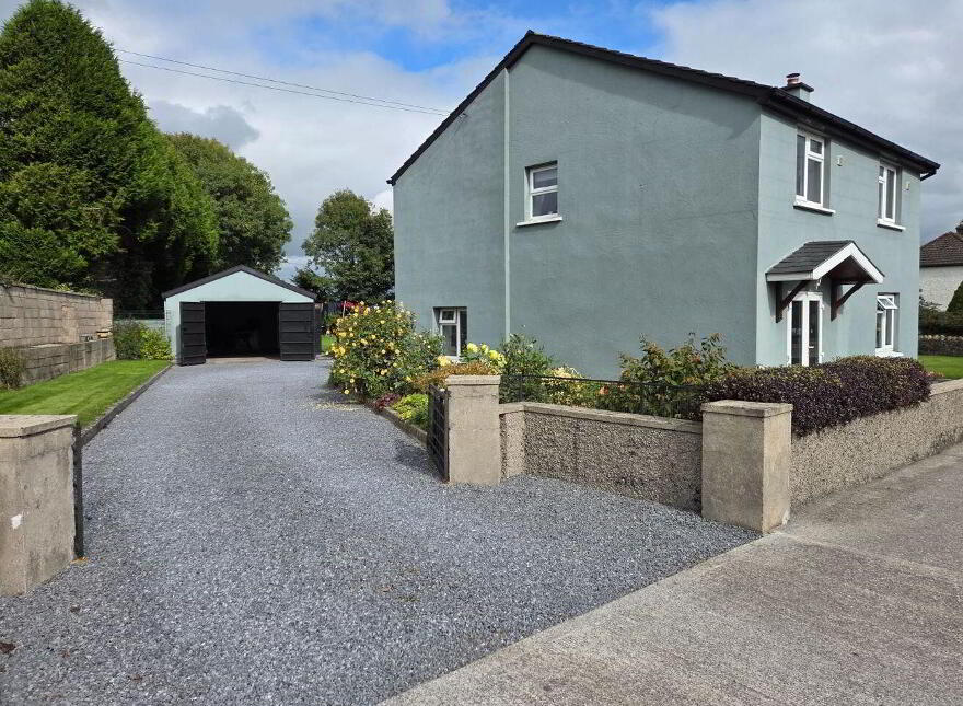 The Cottage, Mitchelstown Road, Cahir, E21FD23
