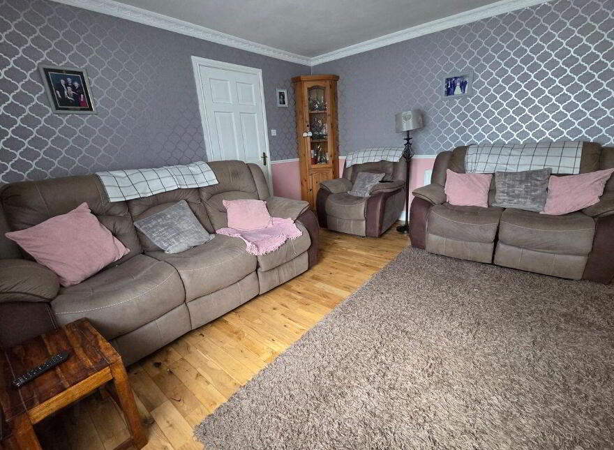 The Cottage, Mitchelstown Road, Cahir, E21FD23