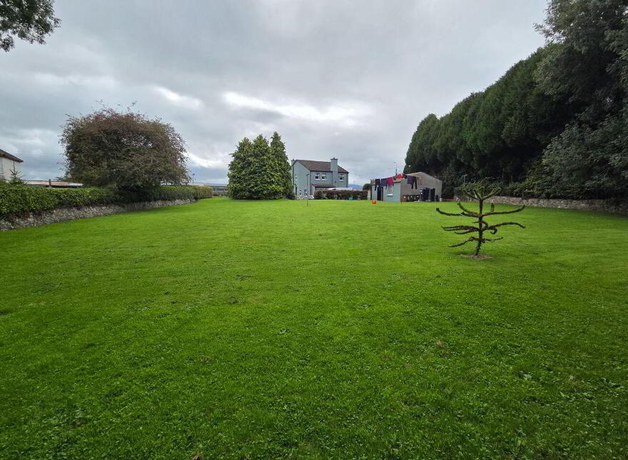 The Cottage, Mitchelstown Road, Cahir, E21FD23