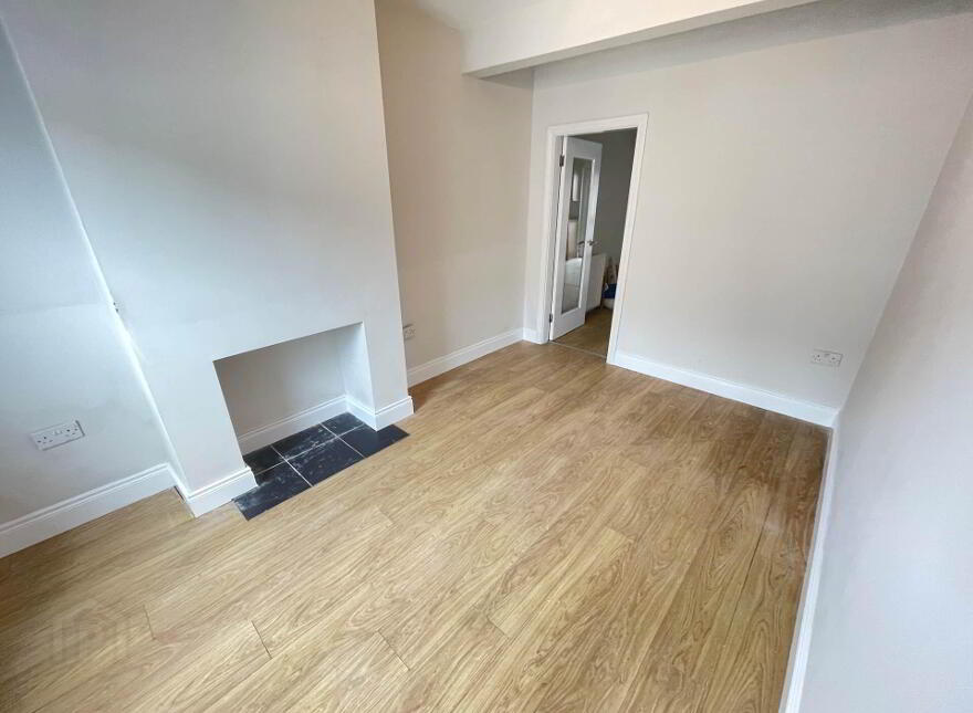 19 Maymount Street, Belfast, BT6 8BH