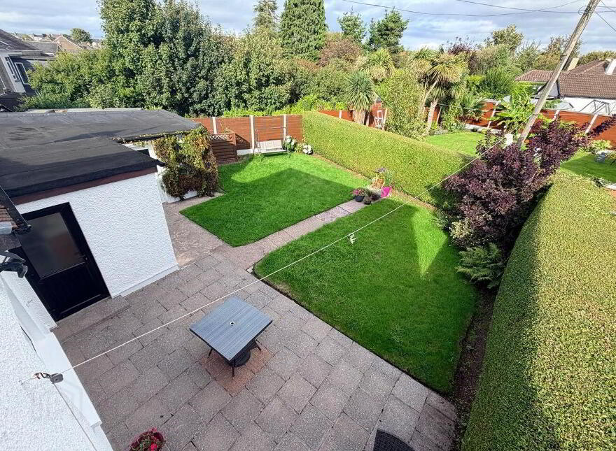 Trenarran, Nuns Walk, The Lough, T12W7V7