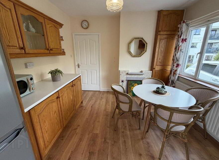 Trenarran, Nuns Walk, The Lough, T12W7V7