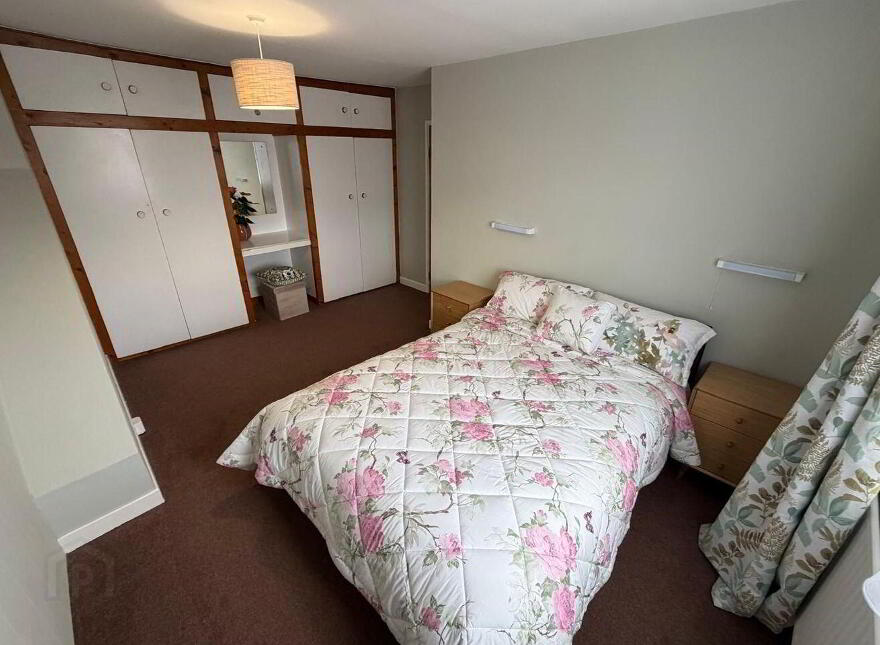 Trenarran, Nuns Walk, The Lough, T12W7V7