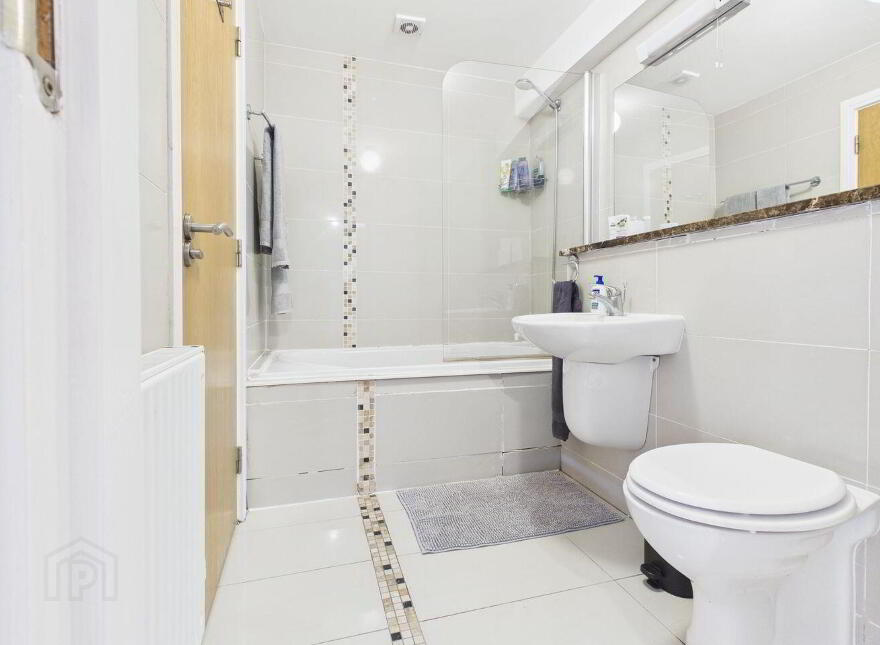 B22 Bastion Quay, Deerpark Road, Athlone, N37W596