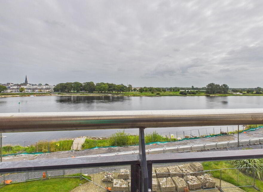 B22 Bastion Quay, Deerpark Road, Athlone, N37W596