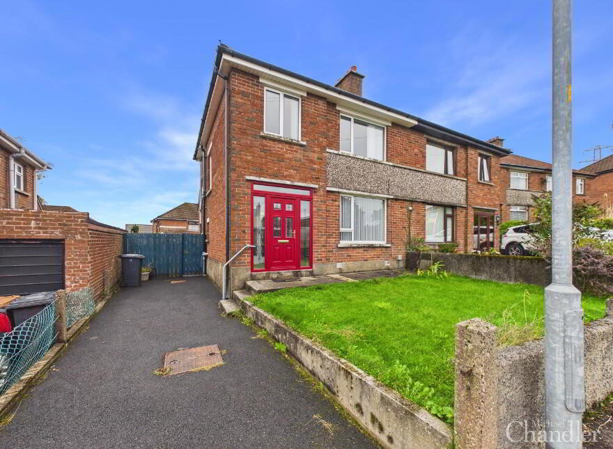 14 Glenholm Crescent, Belfast, BT8 6LS