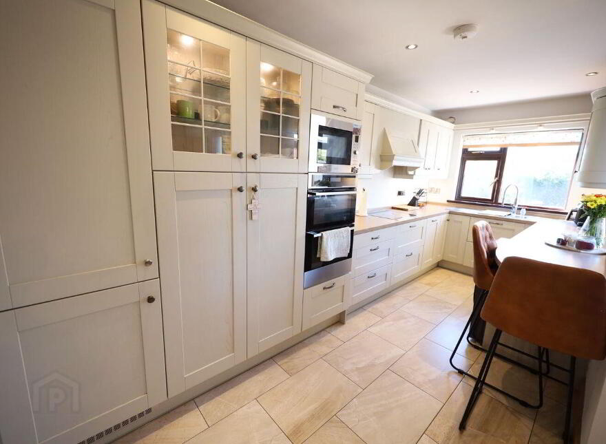 2 The Court, Waterpark, Carrigaline, P43RW02