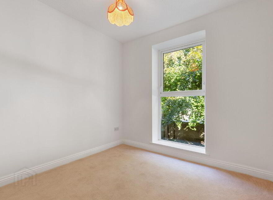 8 Woodlawn House, Woodlawn Park, Dún Laoghaire, Dun Laoghaire, A96PX39