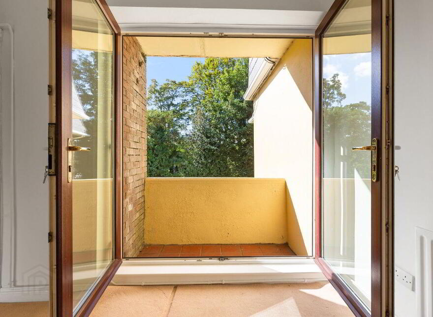 8 Woodlawn House, Woodlawn Park, Dún Laoghaire, Dun Laoghaire, A96PX39