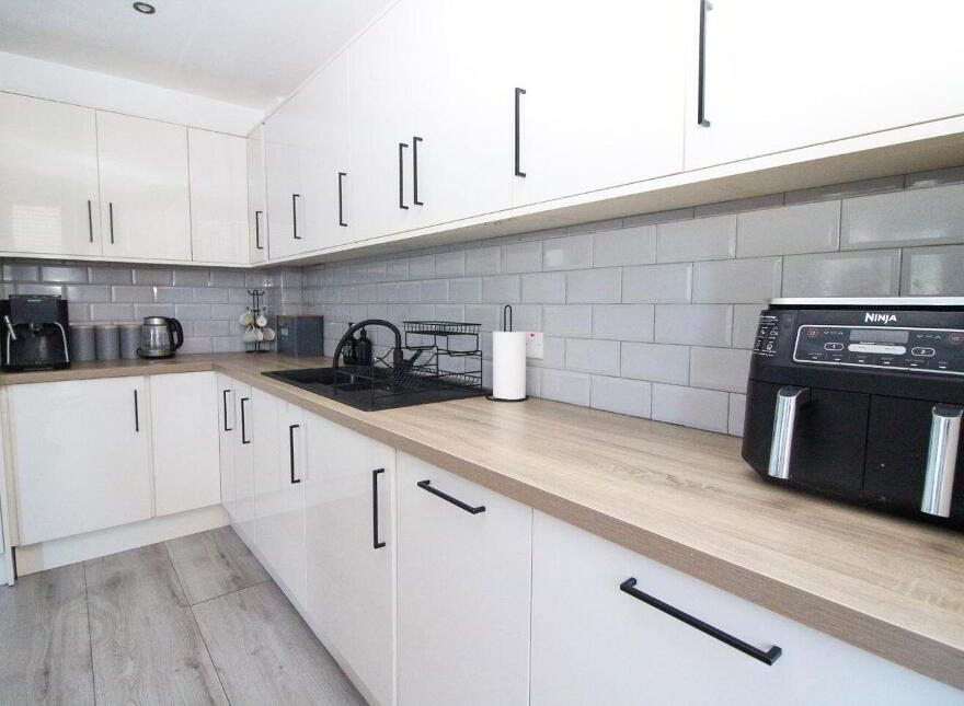 20 Losset Hall, Belgard Square, Tallaght, Tallaght, D24EF85