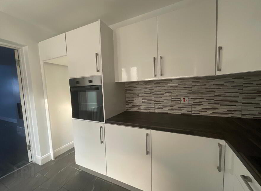 351 Antrim Road, Newtownabbey, BT36 5EB