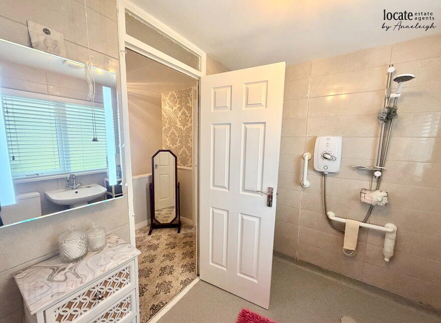 6 Butler Crescent, Strathfoyle, Waterside, Derry, BT47 6XY
