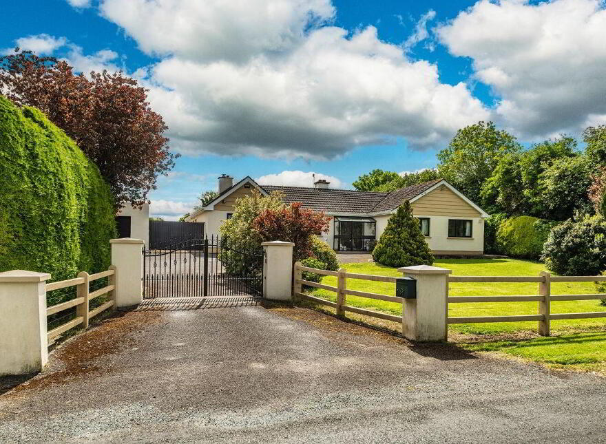 Hillview, Maddenstown, The Curragh, R56NA49