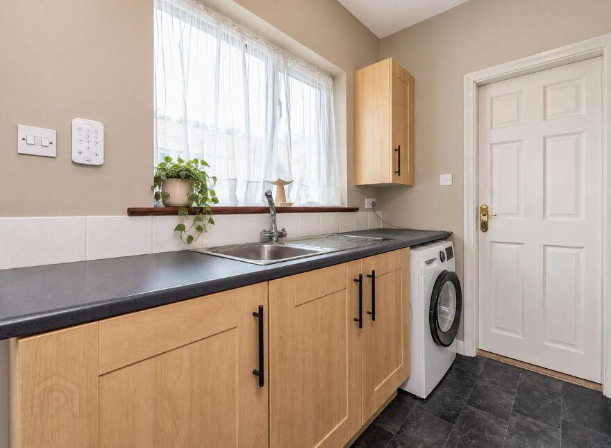 Hillview, Maddenstown, The Curragh, R56NA49