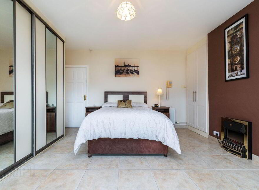 Hillview, Maddenstown, The Curragh, R56NA49