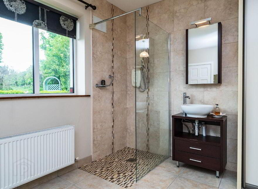 Hillview, Maddenstown, The Curragh, R56NA49