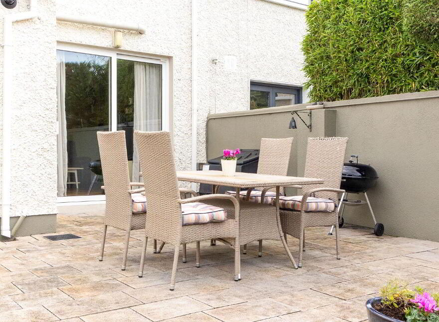 13 Ballymany Park, Newbridge, W12F982