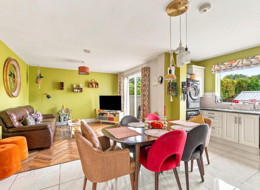 13 Ballymany Park, Newbridge, W12F982