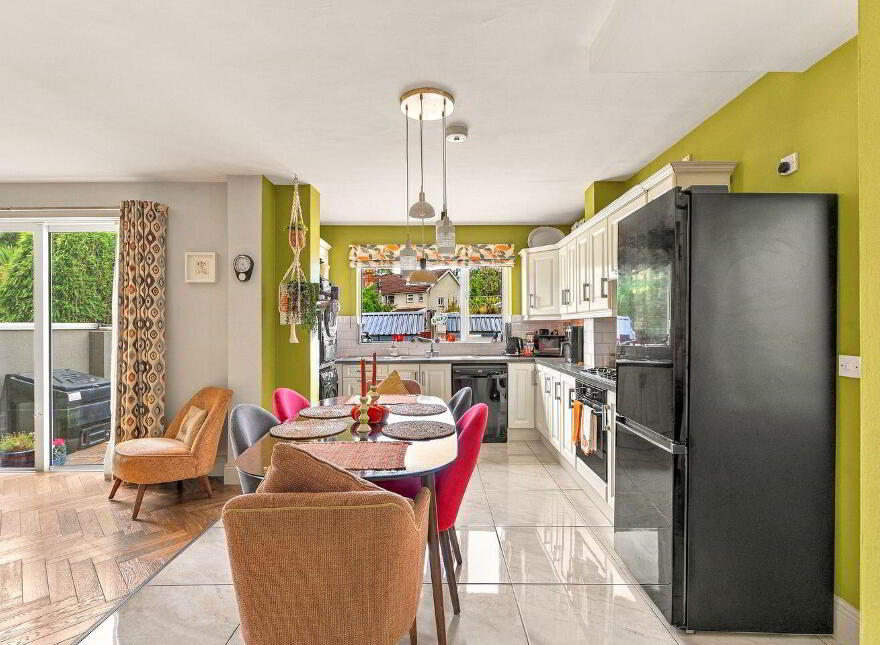13 Ballymany Park, Newbridge, W12F982