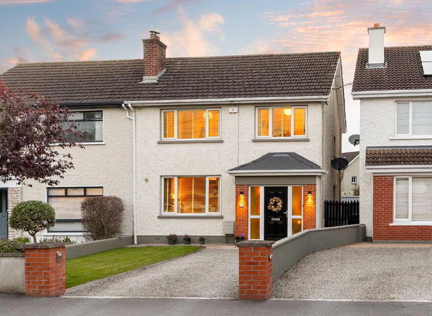 13 Ballymany Park, Newbridge, W12F982