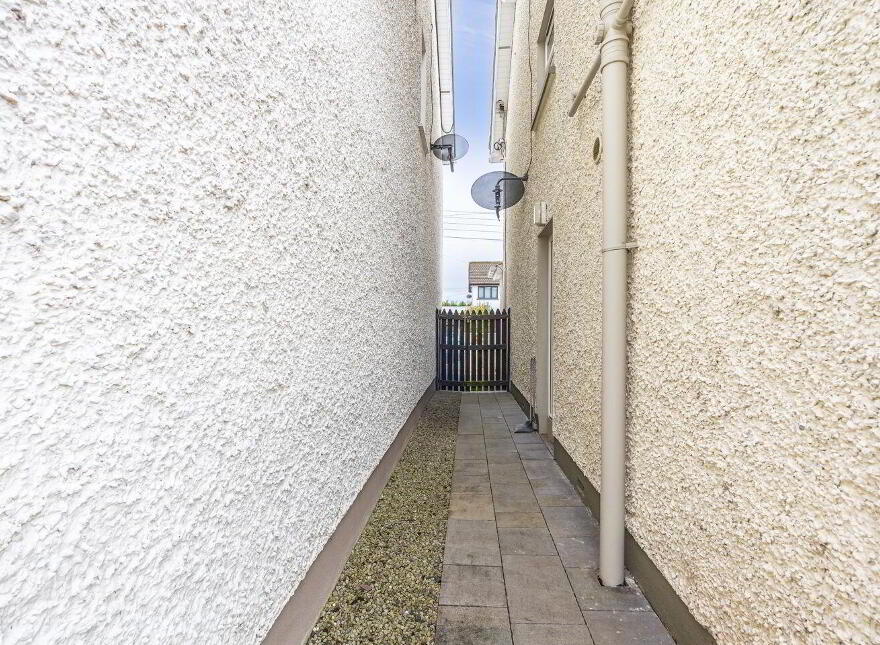 13 Ballymany Park, Newbridge, W12F982