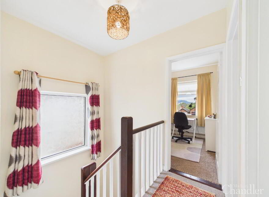 40 Ailesbury Crescent, Belfast, BT7 3EZ