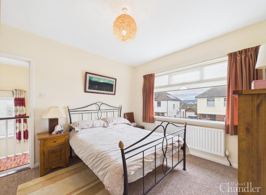 40 Ailesbury Crescent, Belfast, BT7 3EZ