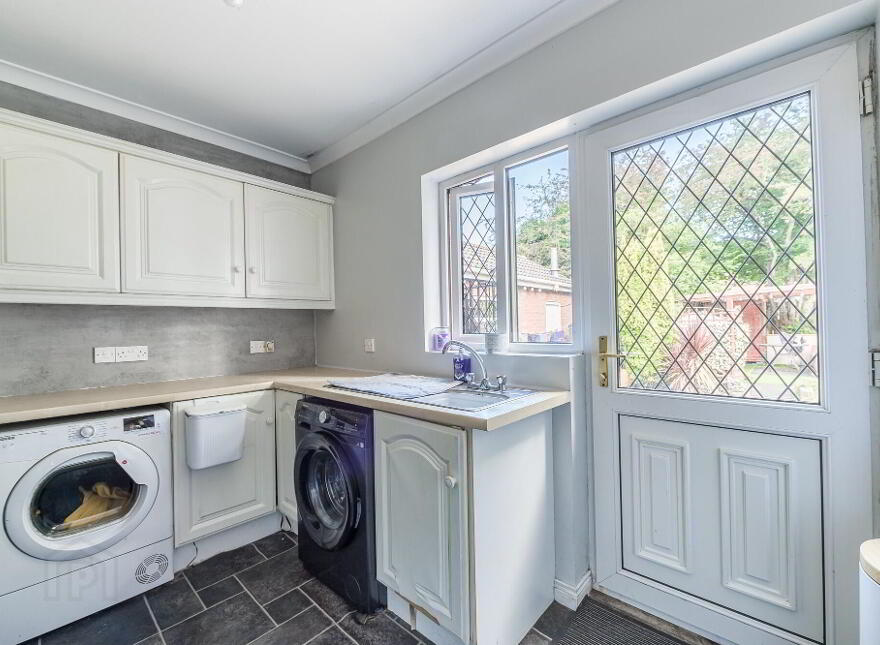 6 Glenwood Park, Lurgan, BT66 7GQ