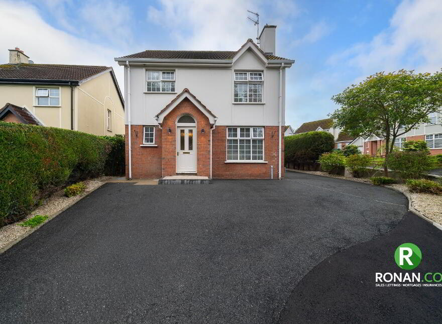 28 Tulacorr Gardens, Strabane, BT82 8RB