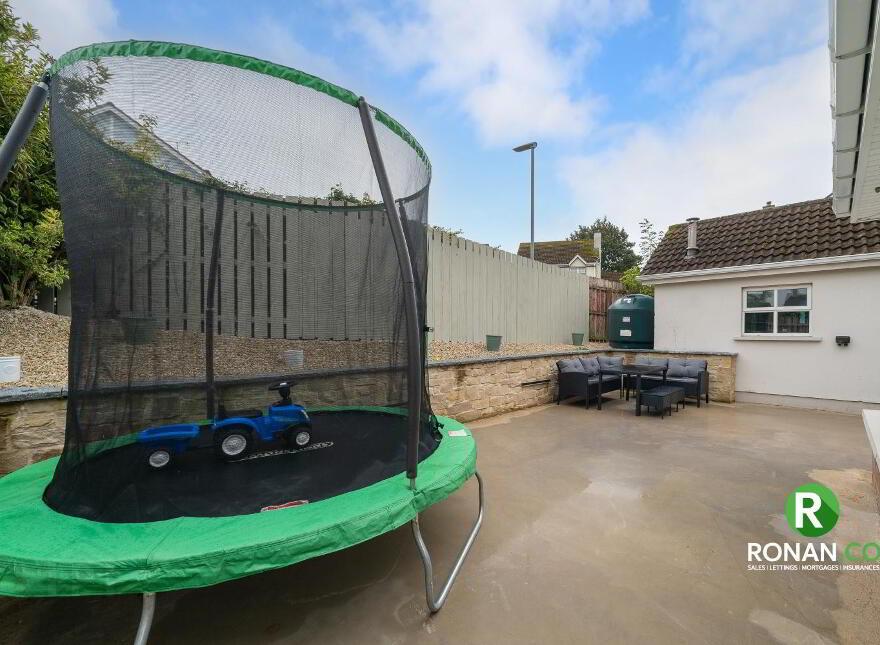 28 Tulacorr Gardens, Strabane, BT82 8RB