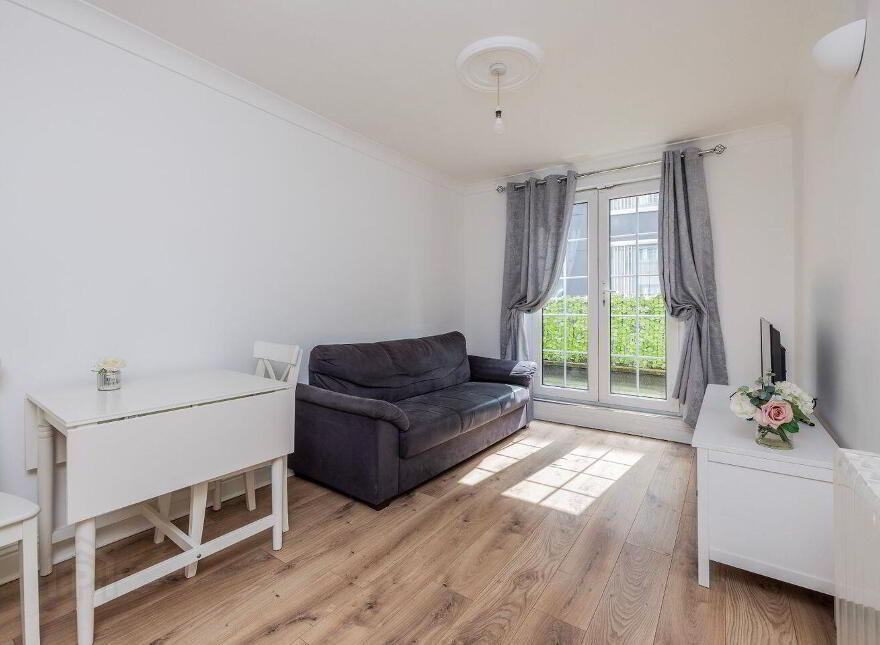 Apartment 4 Aston Abbey 10 Aston Quay, Temple Bar, Temple Bar, D02DH74