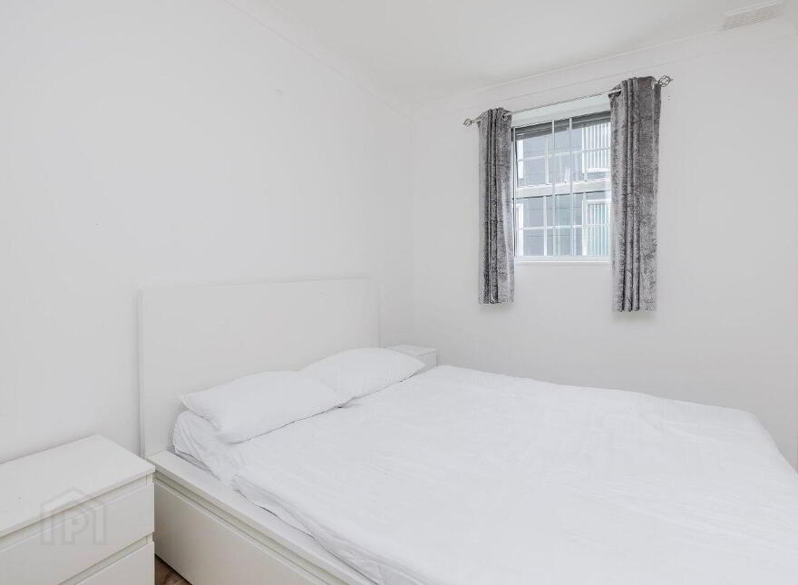 Apartment 4 Aston Abbey 10 Aston Quay, Temple Bar, Temple Bar, D02DH74