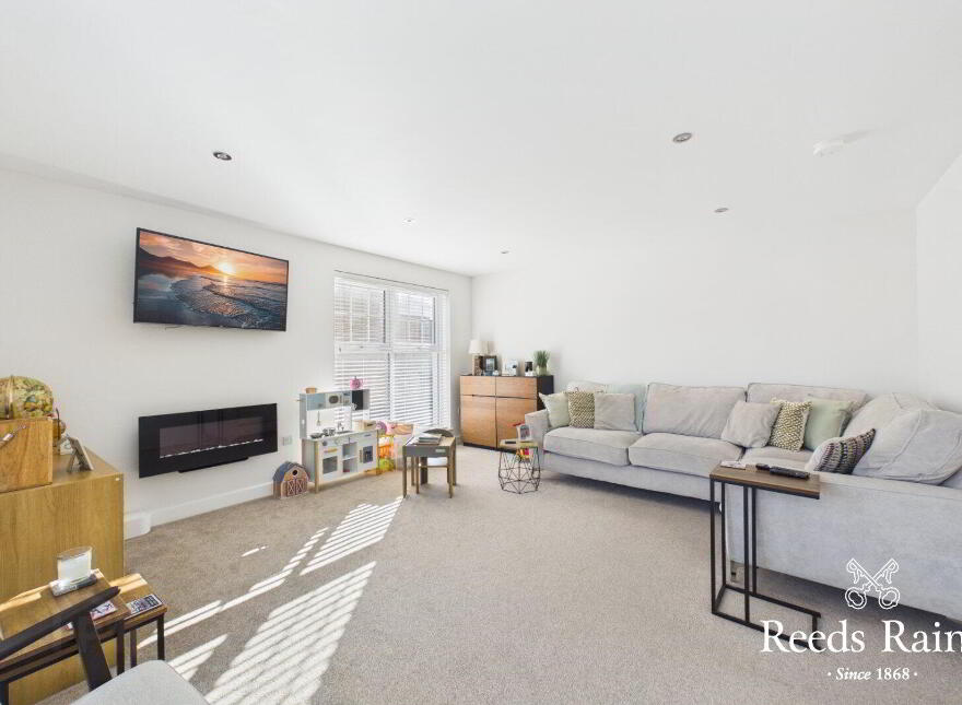 2 Bashford Park Road, Carrickfergus, BT38 7FR