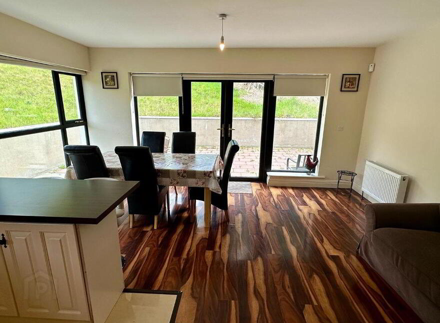 Cross, Keash, Ballymote, F56KP84