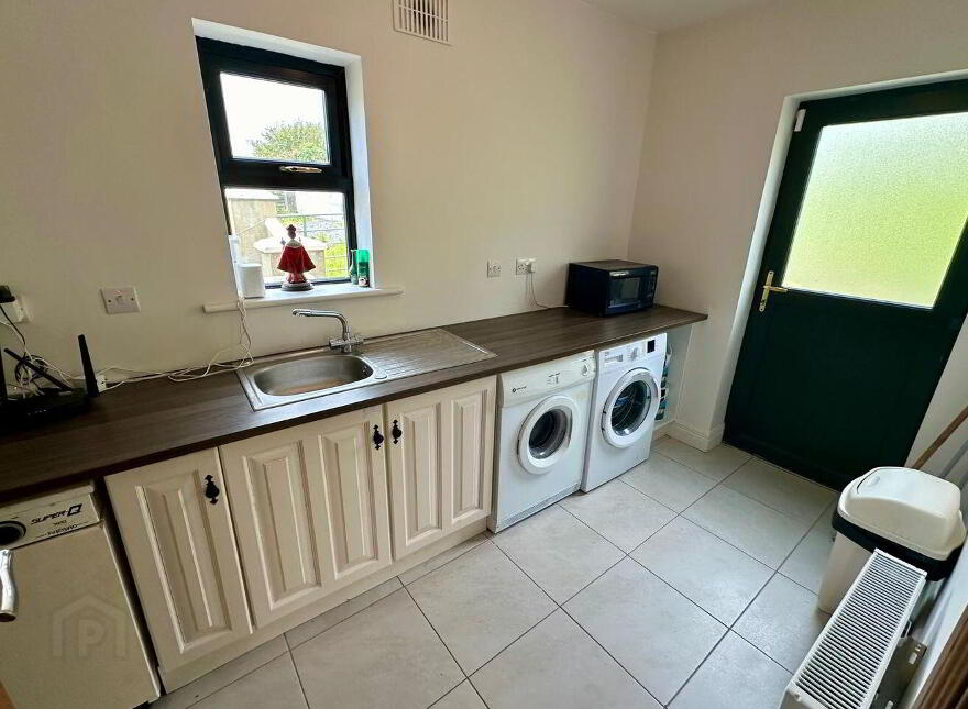 Cross, Keash, Ballymote, F56KP84