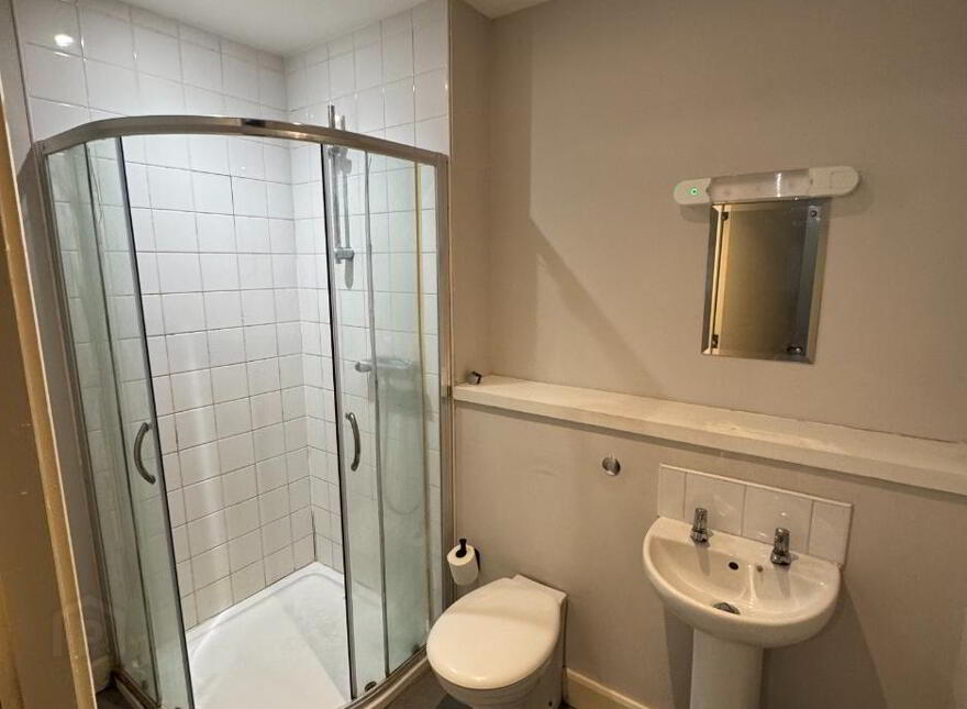 910 College Court Central, 56 King Street, Belfast, BT1 6BZ
