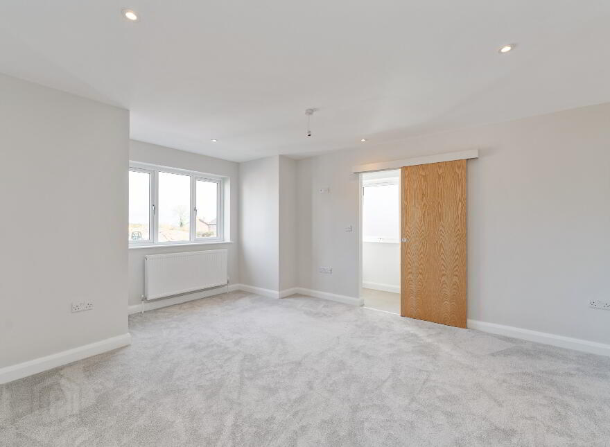 Semi Detached, Meadow View, Jordanstown, BT37 0US