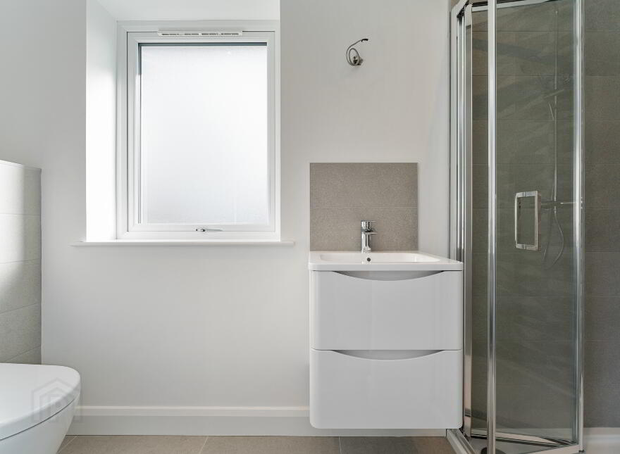 Semi Detached, Meadow View, Jordanstown, BT37 0US