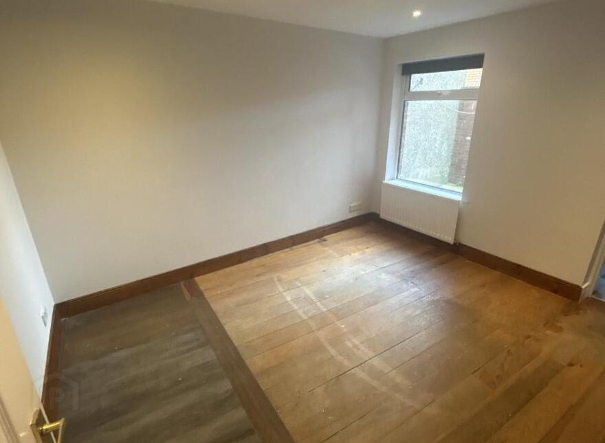 5 Donegall Avenue, Belfast, BT12 6LS
