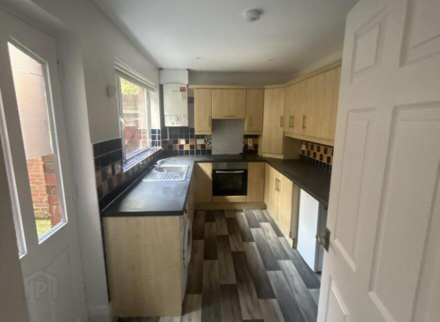 5 Donegall Avenue, Belfast, BT12 6LS