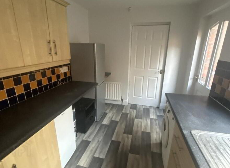 5 Donegall Avenue, Belfast, BT12 6LS