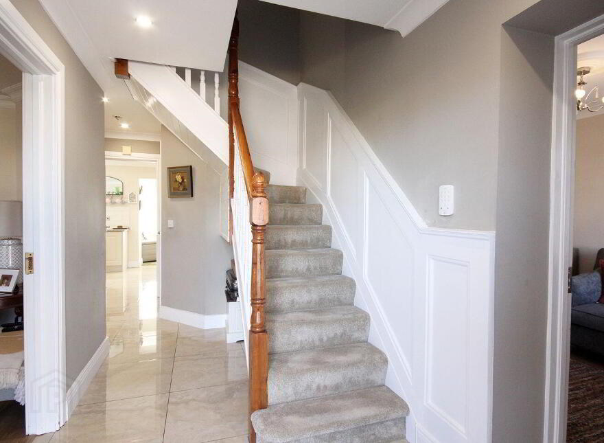 8 Deerpark Manor, Virginia, A82X260