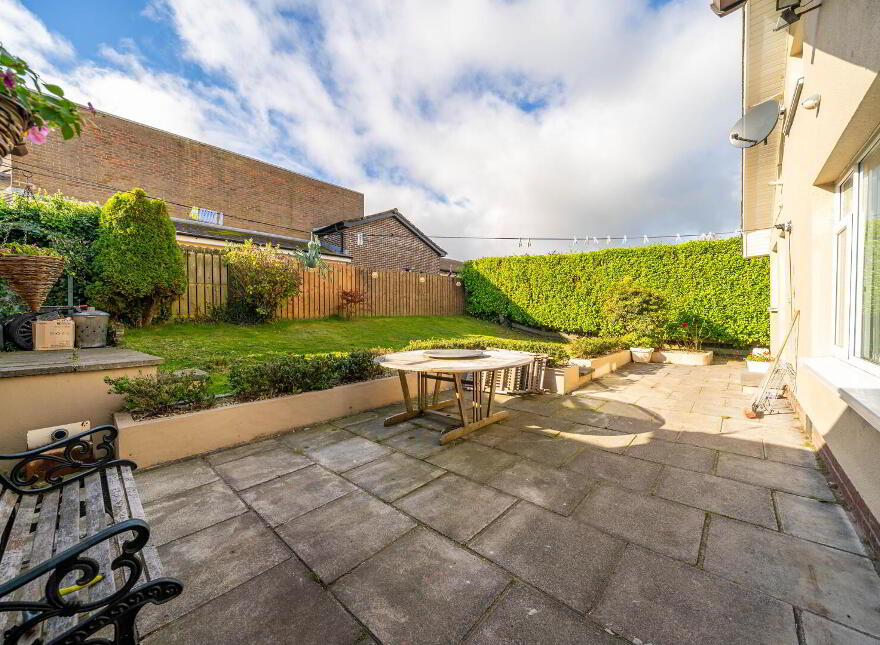 3 Henderson Avenue, Bangor, BT19 1NX