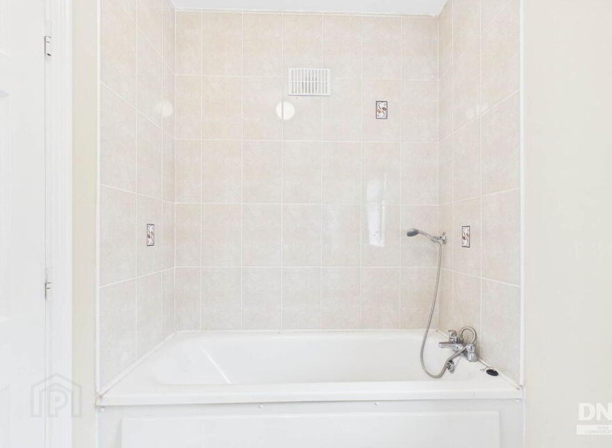 33 Watervale, Rooskey, N41PX80