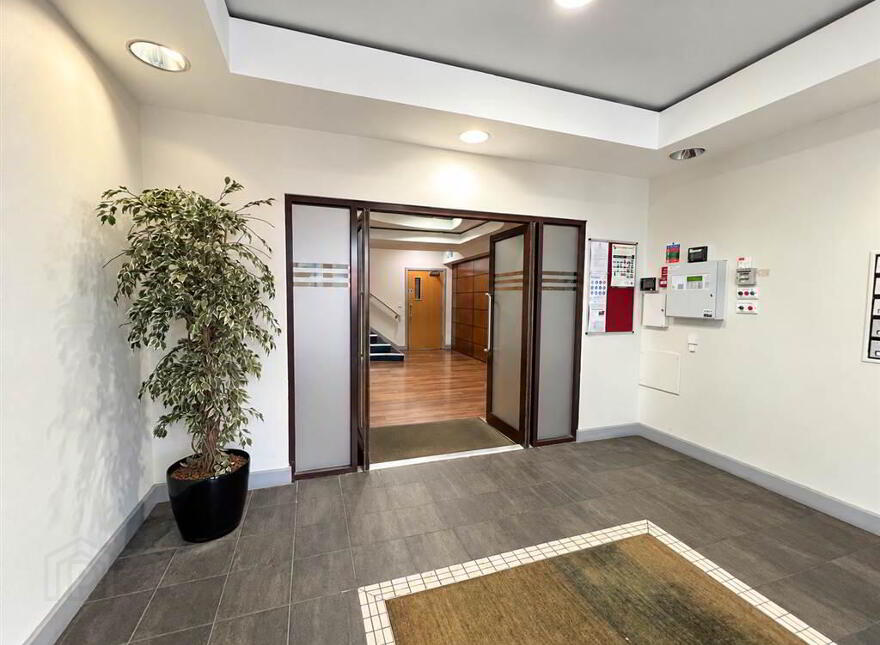 33 Winter Gardens, Alfred Street, Belfast, BT2 8EP