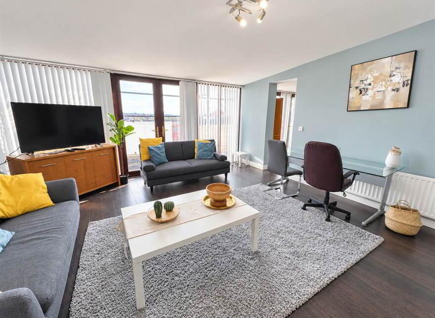 33 Winter Gardens, Alfred Street, Belfast, BT2 8EP