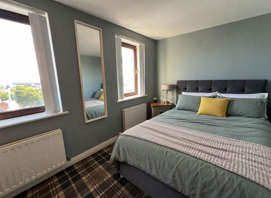 33 Winter Gardens, Alfred Street, Belfast, BT2 8EP