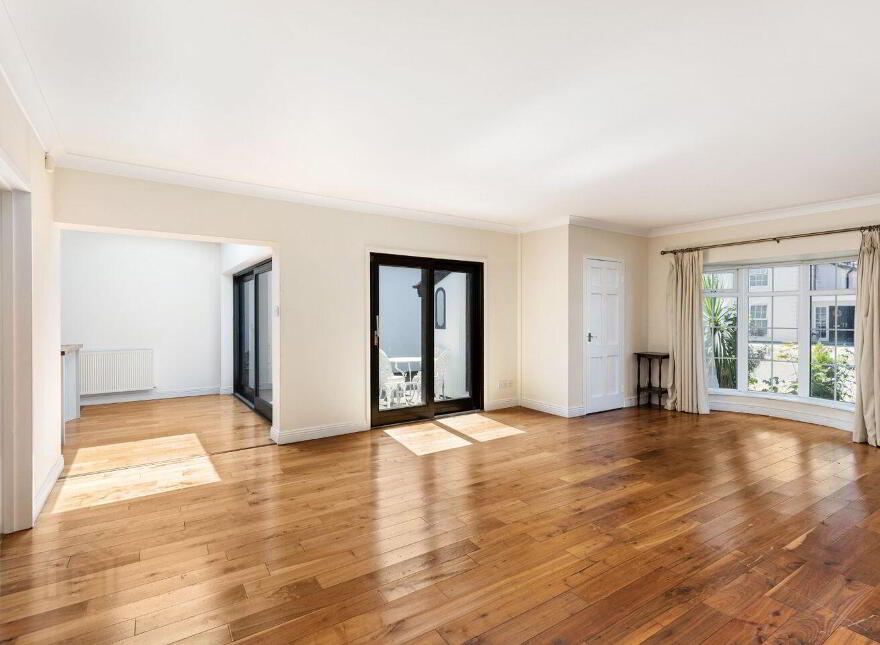 5 Castle Court, Booterstown, Blackrock, Booterstown, A94Y6F9
